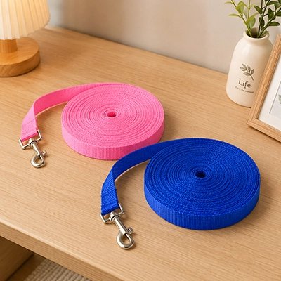 Longe pour chien sur table