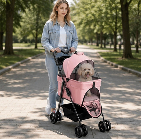 poussette pour chien rose au parc