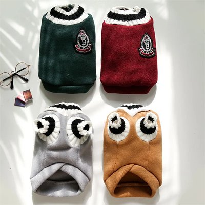 4 coloris disponibles pour le pull pour chien Style canin